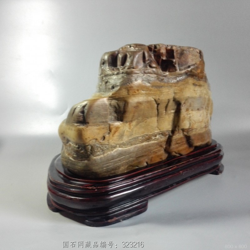 《石悦斋》灵璧石 大化石--2 藏品名称:大化石--2 石种:大化石 产地