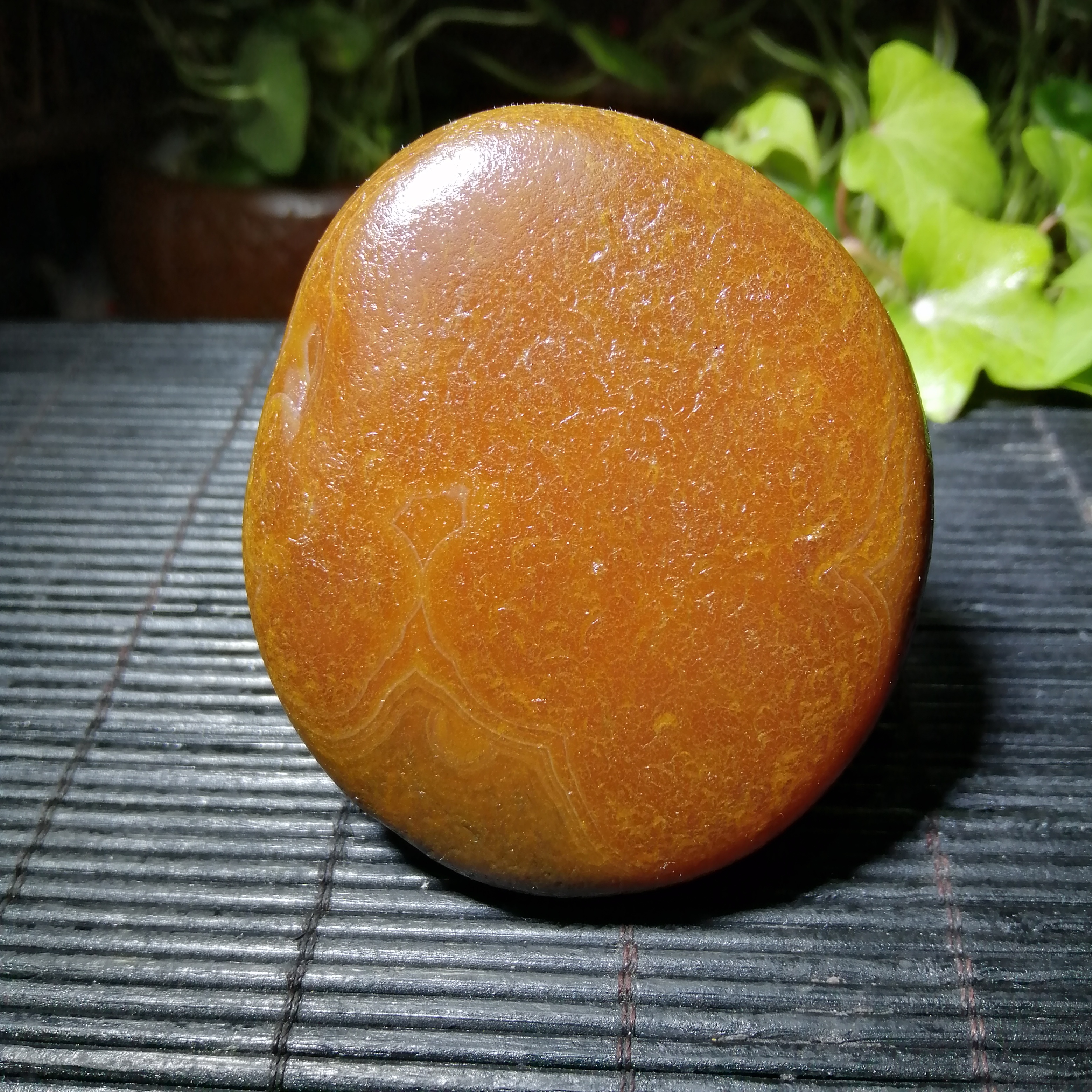 玛瑙籽料平底