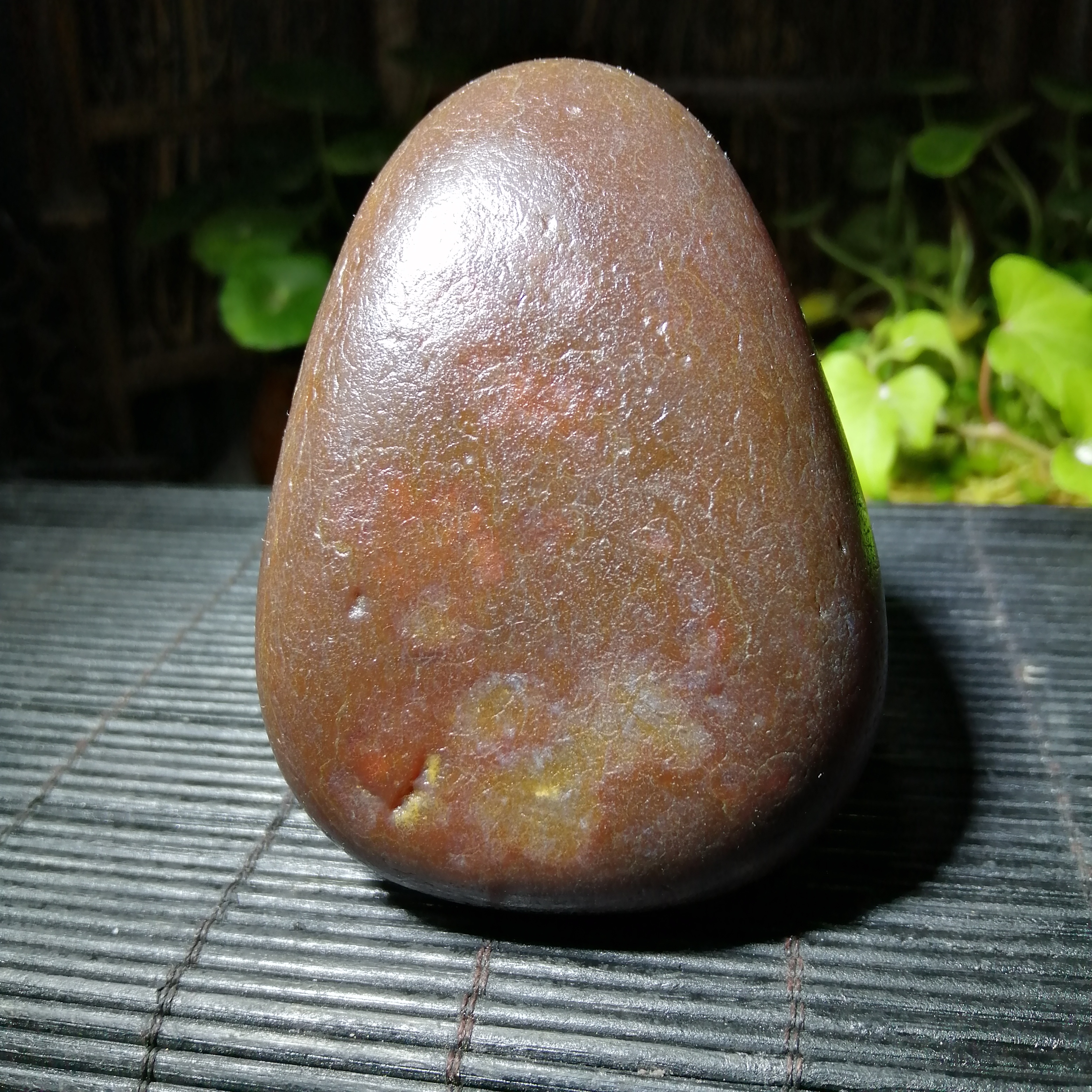 奶油皮红肉玛瑙原石籽料