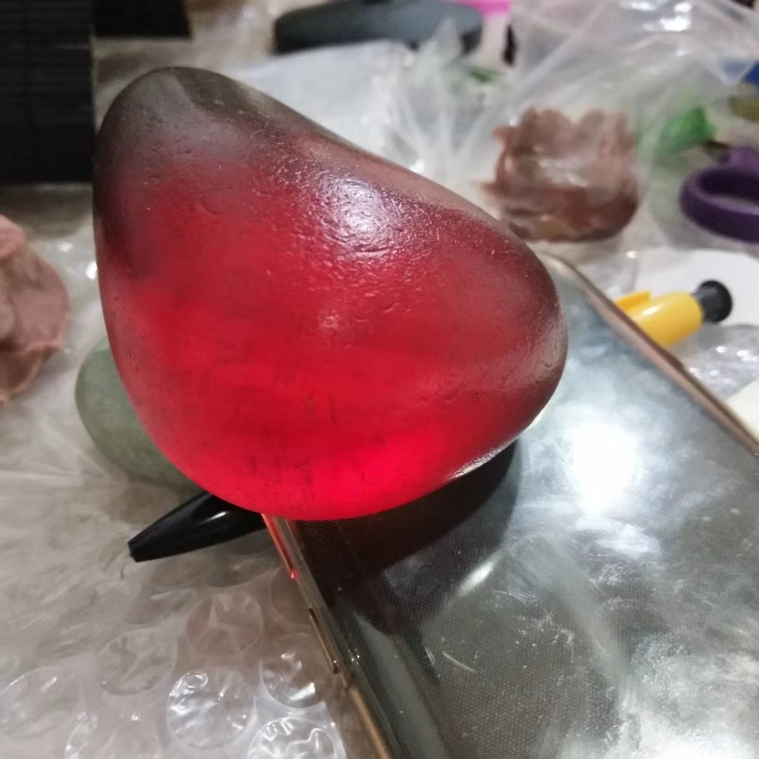 奶油皮红肉玛瑙原石籽料