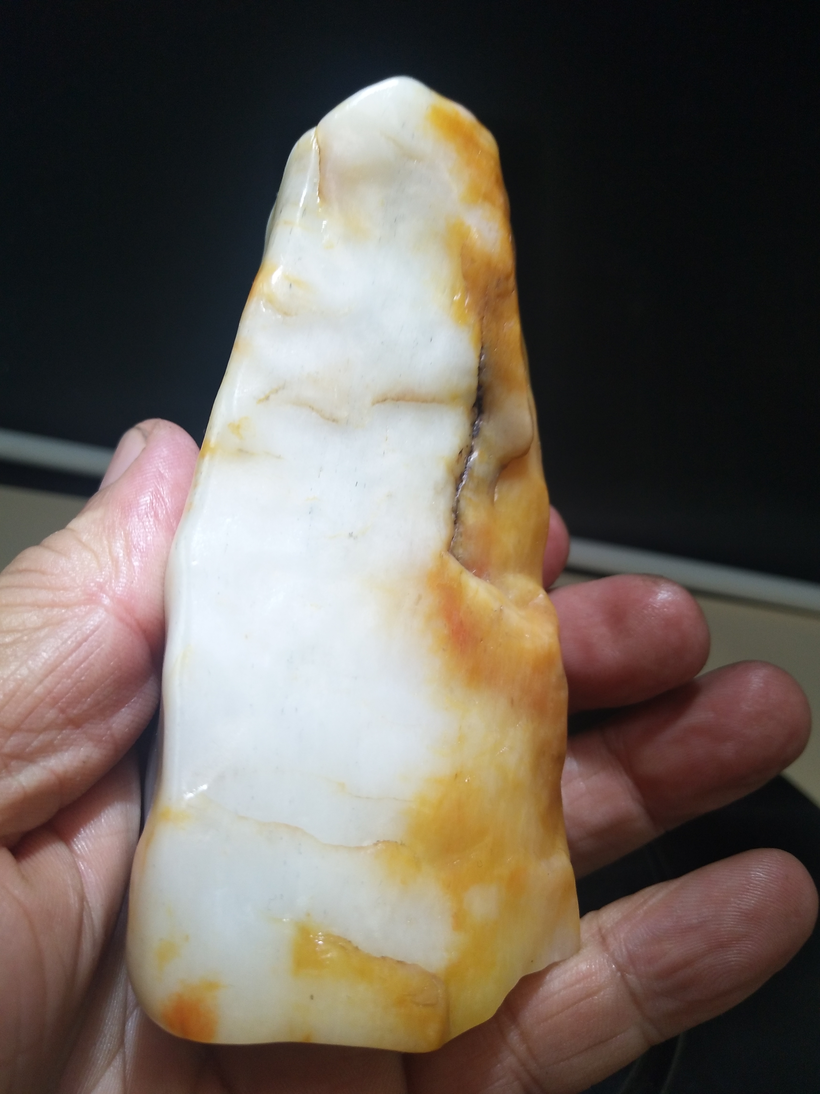 石馆 品石居  金丝玉  藏品名称:金丝玉 石种:金丝玉 产地:新疆哈密