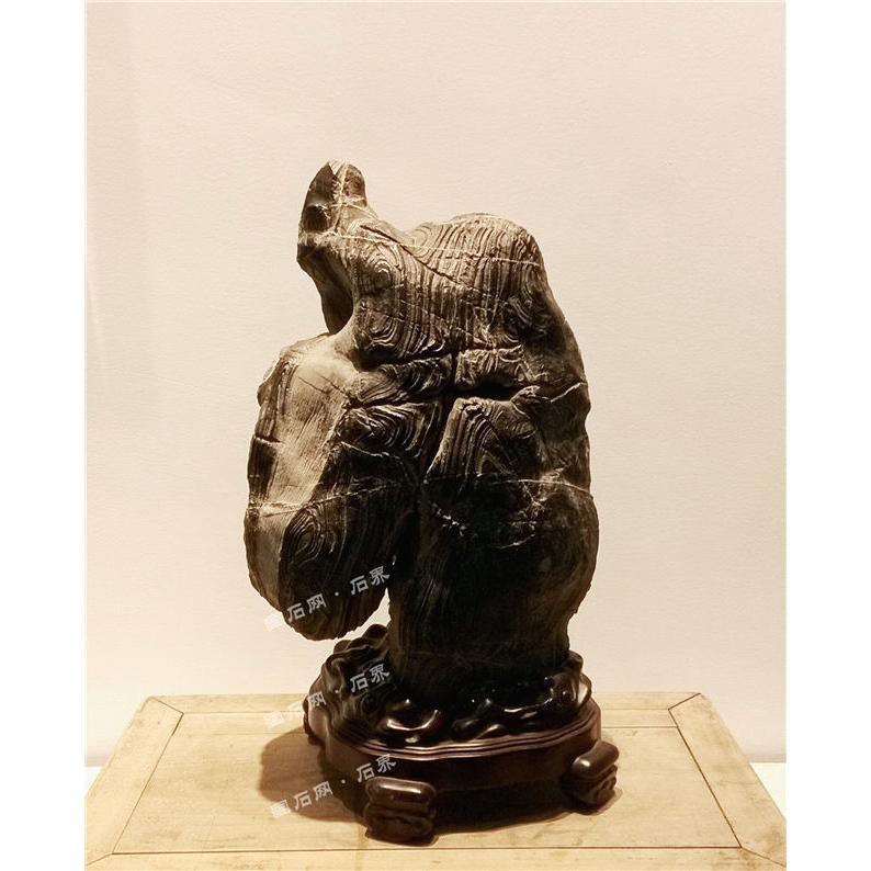 灵璧纹石名品"米芾拜石(栾永军藏)