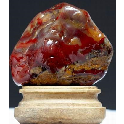 五彩蜡石以色取胜