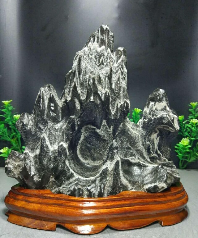 云雾石,不议价!有石裂纹,介意者慎拍!