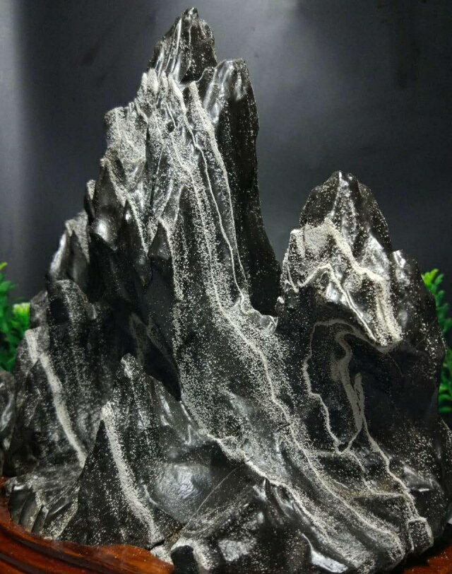 云雾石,不议价!有石裂纹,介意者慎拍!