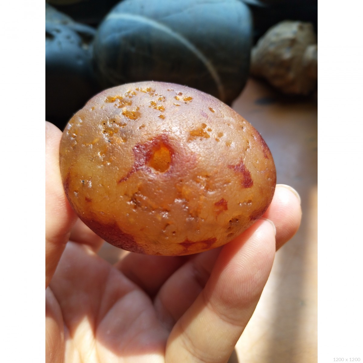 马料玛瑙原石把玩件17053012