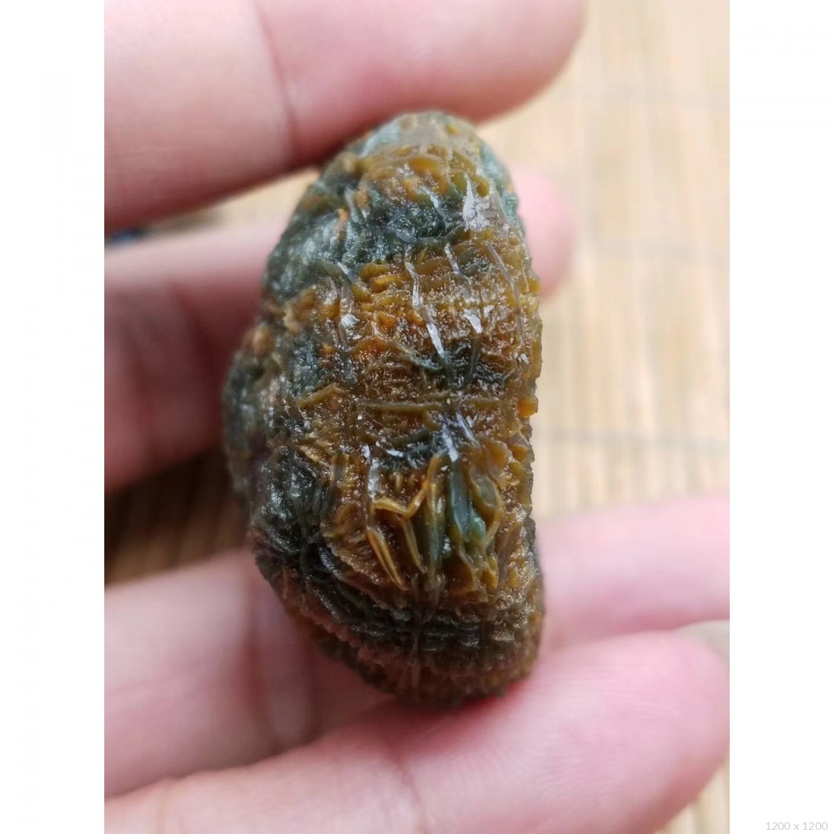 新疆黑山筋脉手把件 - 石馆 - 国石网