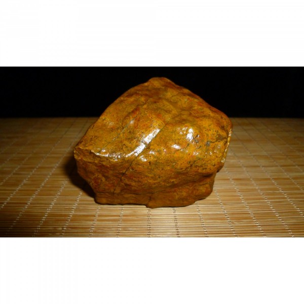 阿拉善地表黄碧玉原石摆件