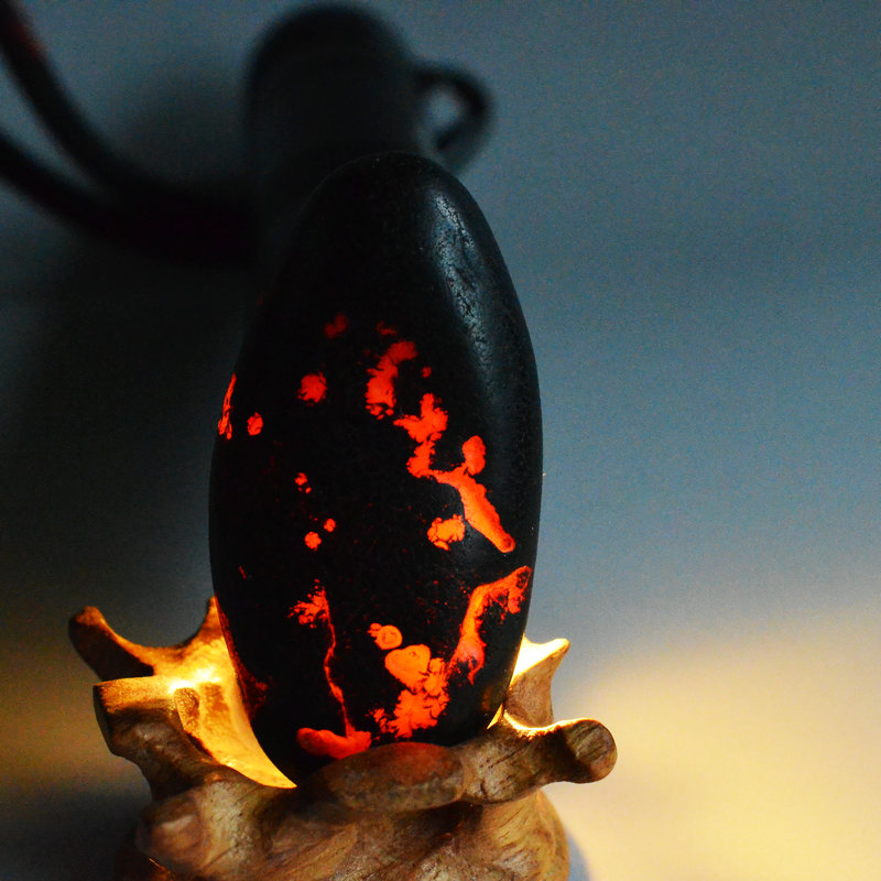 黑里透红 松梅相映 【马料 籽料】一口价