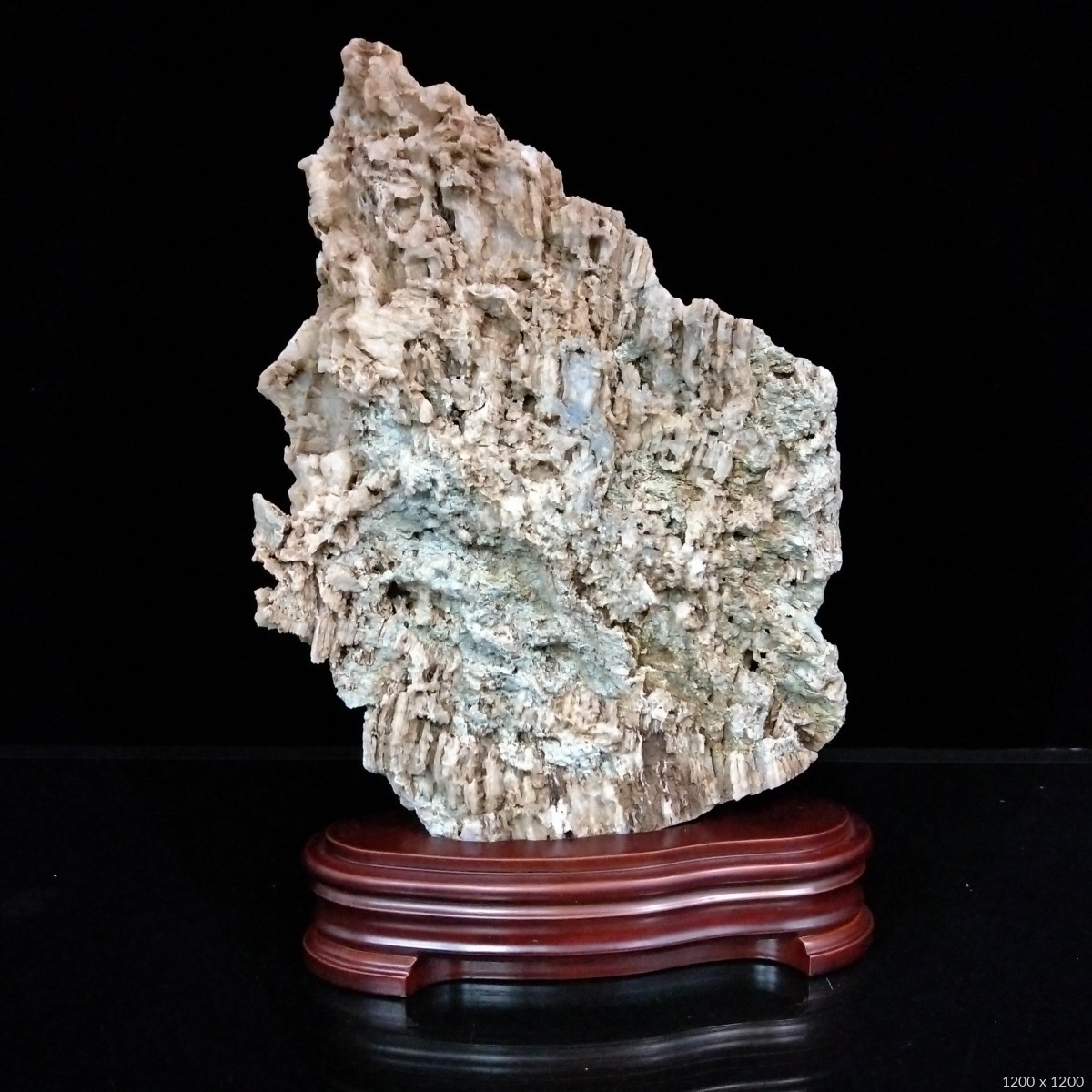 本溪山水石 带底座 全国包邮不议价