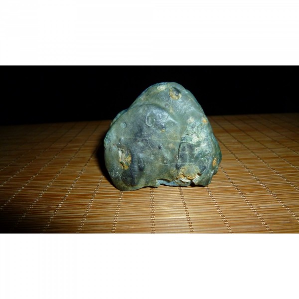 绿玛瑙把件阿拉善地表玛瑙原石