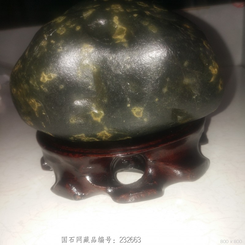 石馆 崇州奇石  菜花玉 藏品名称:菜花玉 石种:菜花玉原石 产地: 大小