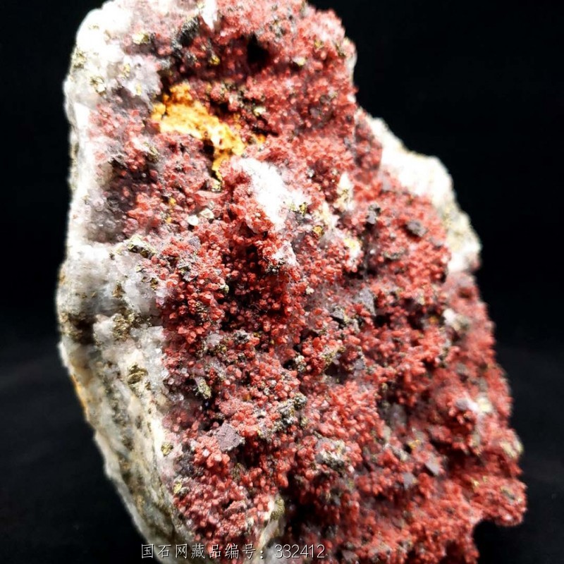 天然幼晶红水晶共生黄铁矿等多种矿物晶体标本矿晶矿标晶簇摆件奇