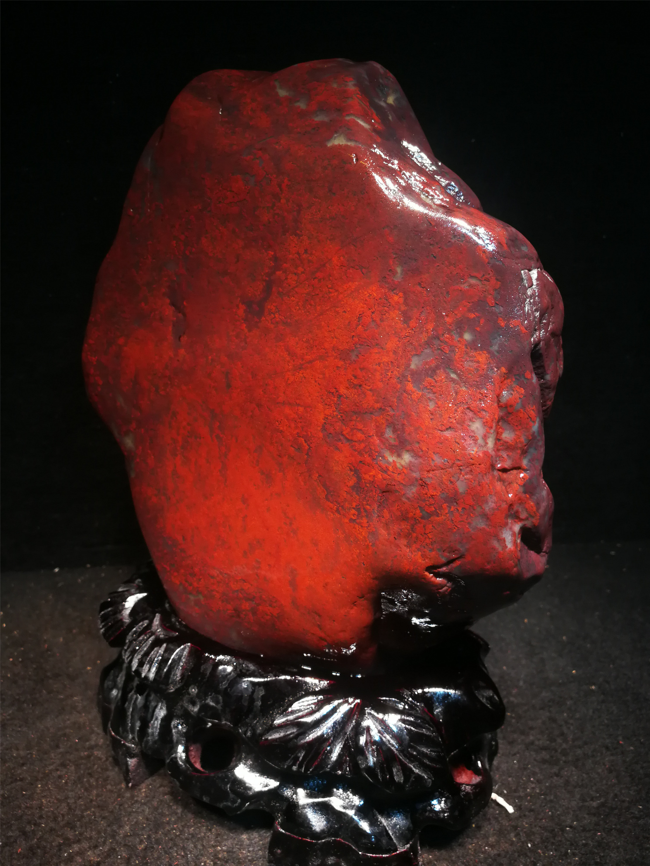 《镇宅石》桂林鸡血玉摆件奇石