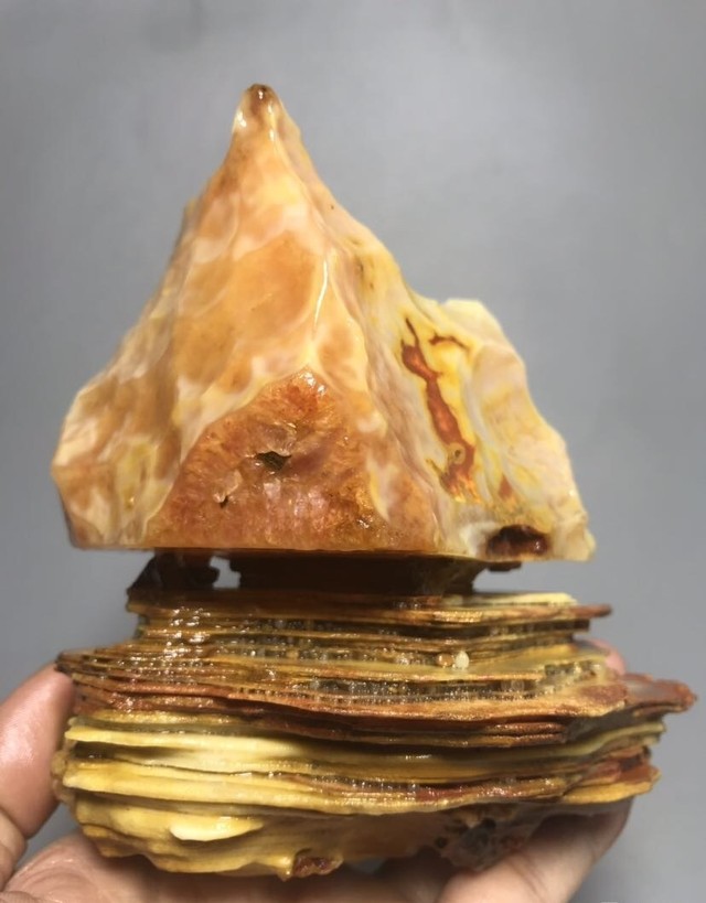 玛瑙与水晶共生石